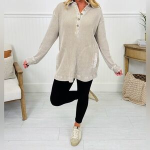 Mono B Gray Button-Up Waffle Knit Henley Long Sleeve Top - L